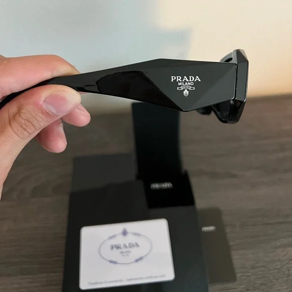 Prada glasses - Picture 4 of 5